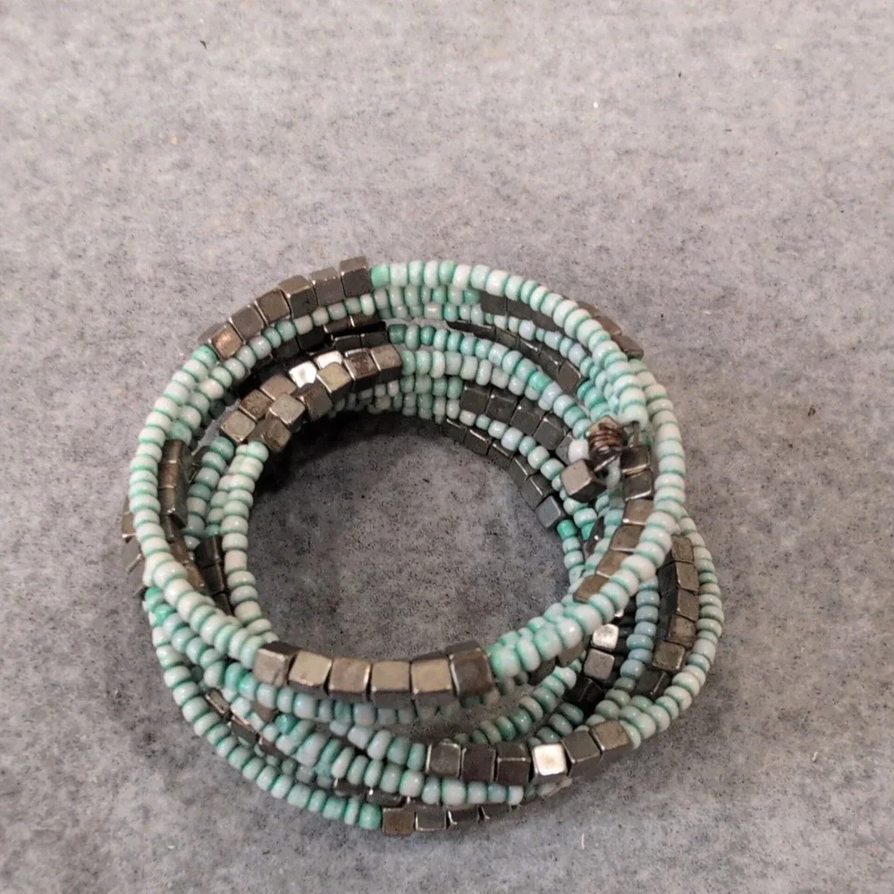 Beaded Coil Bracelet Mint Green White Silver Tone Cube Beads Wrap - Picture 2 of 6
